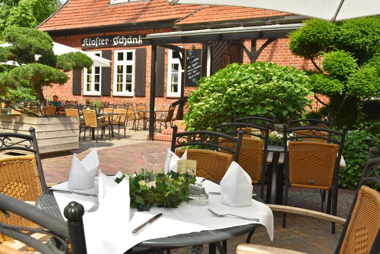 Klosterschaenke Hude Hotel Ferienwohnungen Restaurant Cafe ภายนอก รูปภาพ