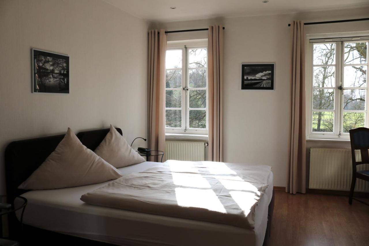 Klosterschaenke Hude Hotel Ferienwohnungen Restaurant Cafe ภายนอก รูปภาพ